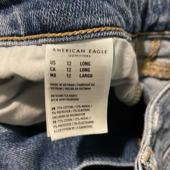 American Eagle Jeans - Picture 4 of 4